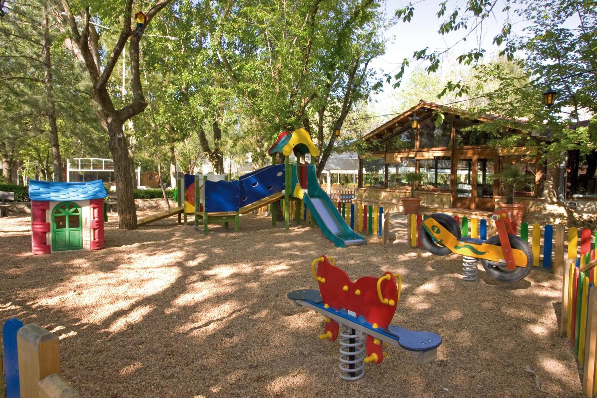 Hotel Las Truchas Nuévalos Екстериор снимка